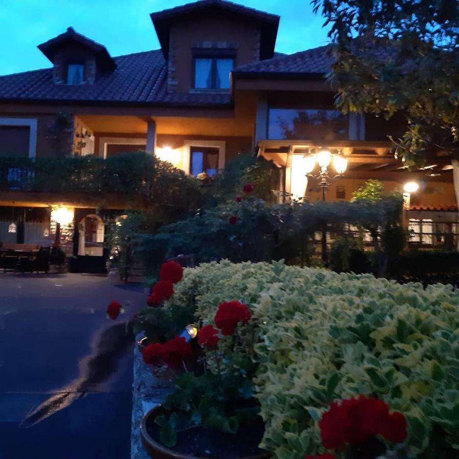 Hosteria Las Fuentes Rubayo Dış mekan fotoğraf